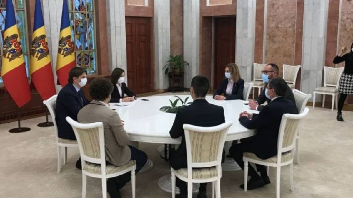 Завершены консультации Майи Санду с парламентскими фракциями.