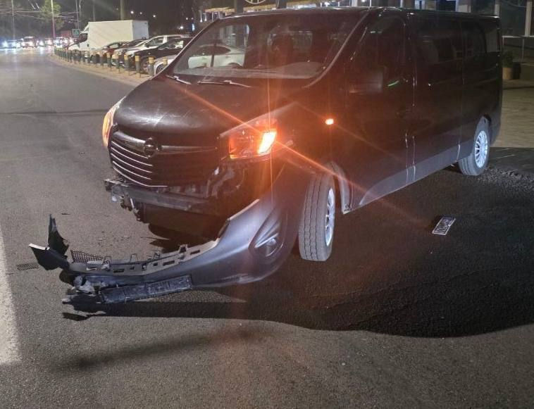 Un motociclist a murit în urma unui accident în Capitală: Șoferul unui Opel, reținut.