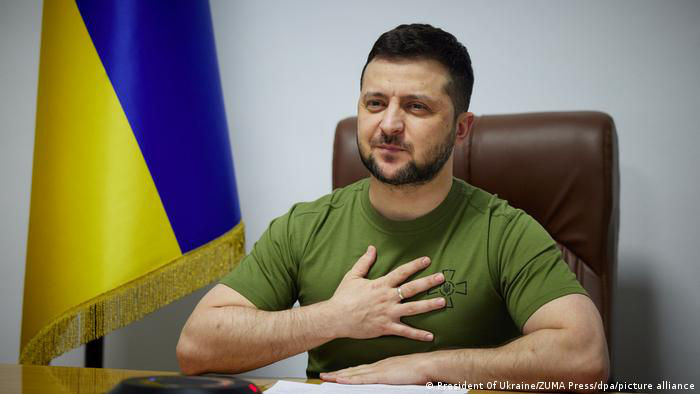 Президент Украины Владимир Зеленский, Тихановская и Овсянникова получат "Премию СМИ за свободу".