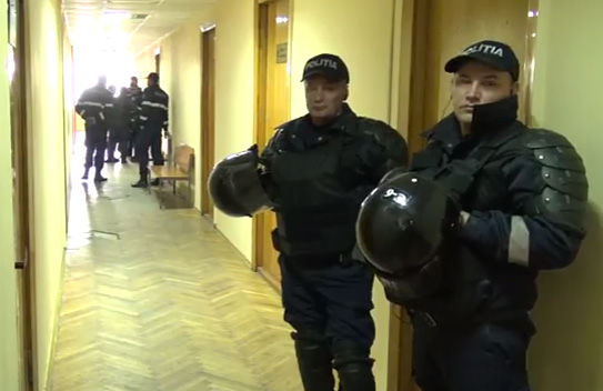 В столичном суде началось слушание дела об аресте Усатого.