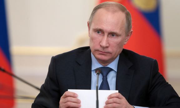 Site-ul preşedintelui rus, Vladimir Putin, a fost vizat, duminică, de un atac „foarte puternic” al hackerilor.