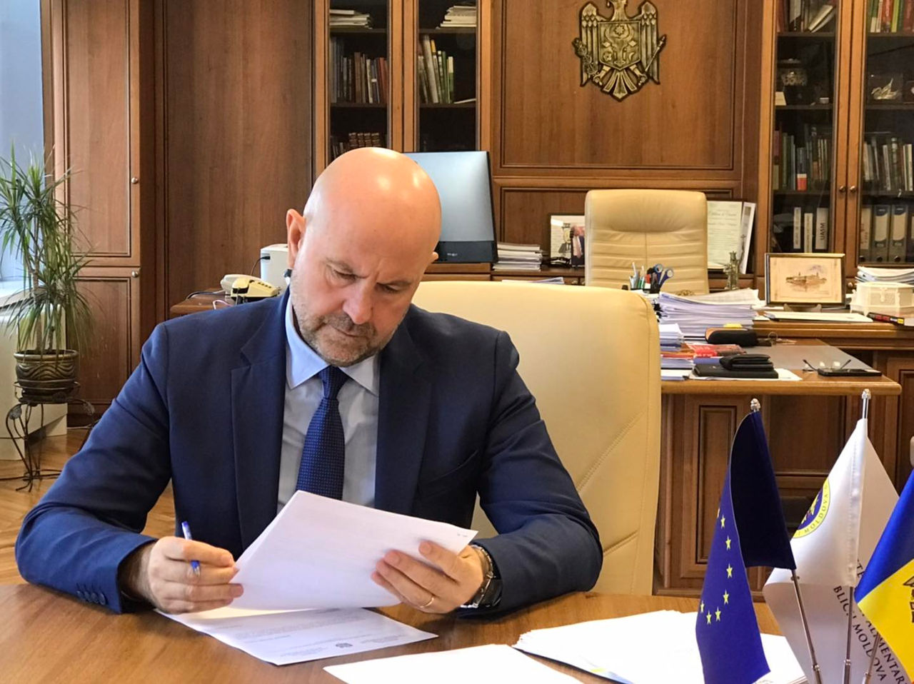 Боля направил письма 27 министрам ЕС с просьбой о поддержке.