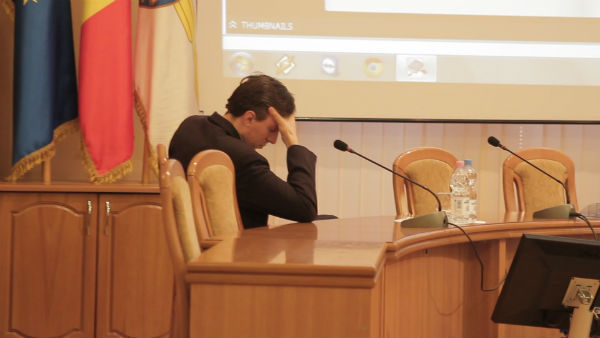 Очередное заседание Муниципального совета не обошлось без обмена репликами между Дорином Киртоакэ и Ионом Чебаном.