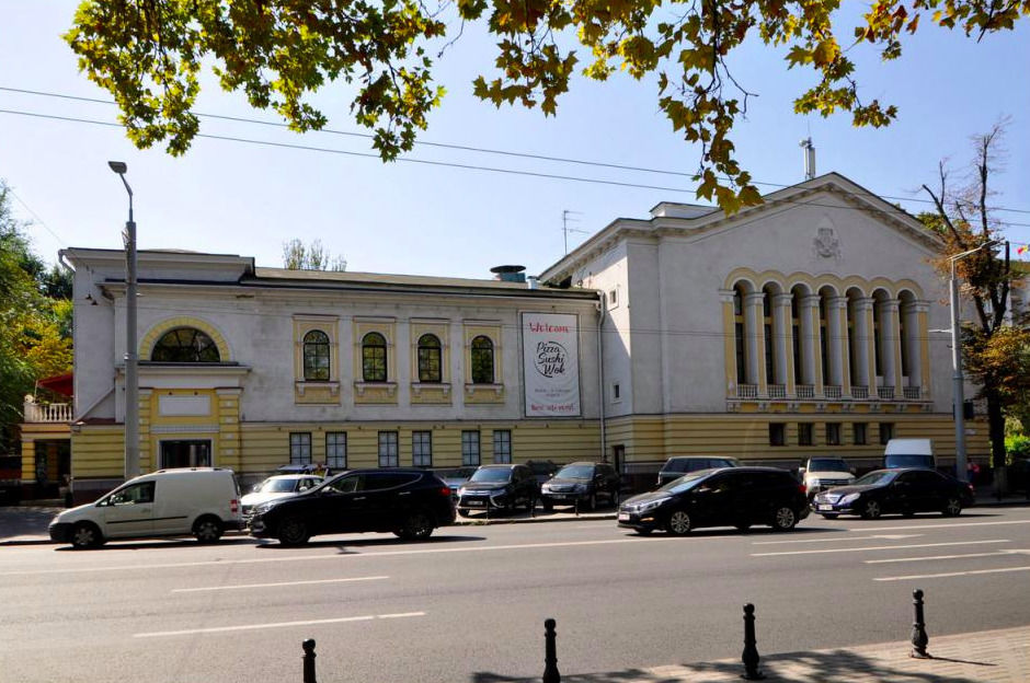 Реестр памятников пополнится: роддом №2 и кинотеатр Patria - Loteanu.