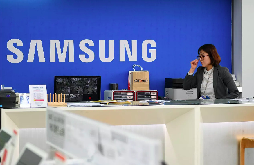 В Samsung придумали кольцо с беспроводной зарядкой от тела человека.