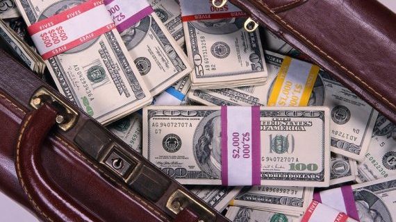 С 2004 по 2013 годы из Молдовы нелегально вывели $9,079 млрд. Фото: yandex.ru