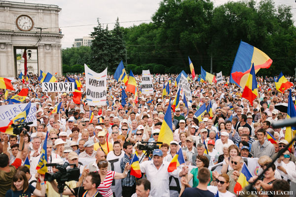 В 1990-1991 годах имелись предпосылки для объединения РМ с Румынией, но было и несколько факторов, которые помешали этому процессу. 