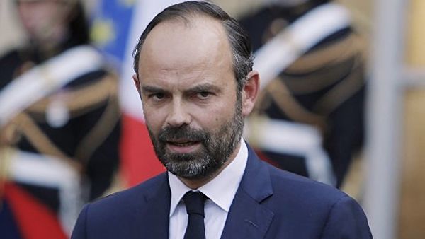 Премьер Франции заявил о необходимости наказания за несогласованные акции.
