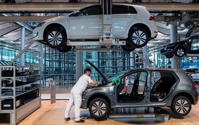 Volkswagen пересмотрел планы развития электрокаров.