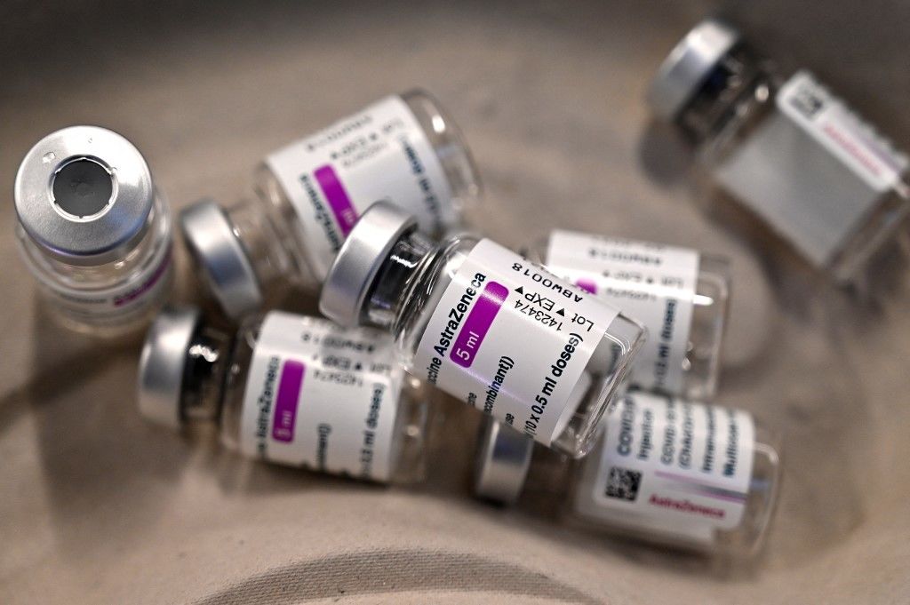 Johnson &amp; Johnson и AstraZeneca изучат возможность изменения вакцин.