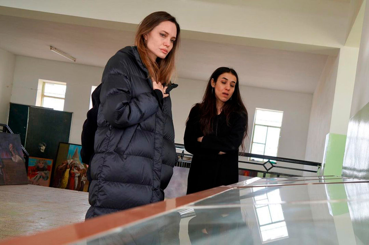 Анджелина Джоли не смогла сдержать слез во время поездки в Ирак.