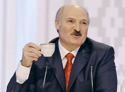 Минск не намерен выступать посредником Киева.
