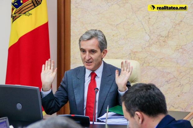 Cu 11 voturi, directorul Moldsilva, Ștefan Chitoroagă, a fost demis, iar Valeriu Troenco a părăsit şedinţa Guvernului.