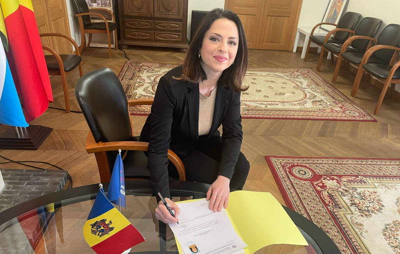 Strugariu, despre rezultatele primului tur al alegerilor din România: Ce ați făcut acolo fraților?