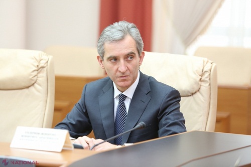 Premierul, Iurie Leancă, consideră că prin intermediul moțiunei de cenzură înaintată de deputații PCRM, ultimii nu fac altceva decât să se dea în spectacol.