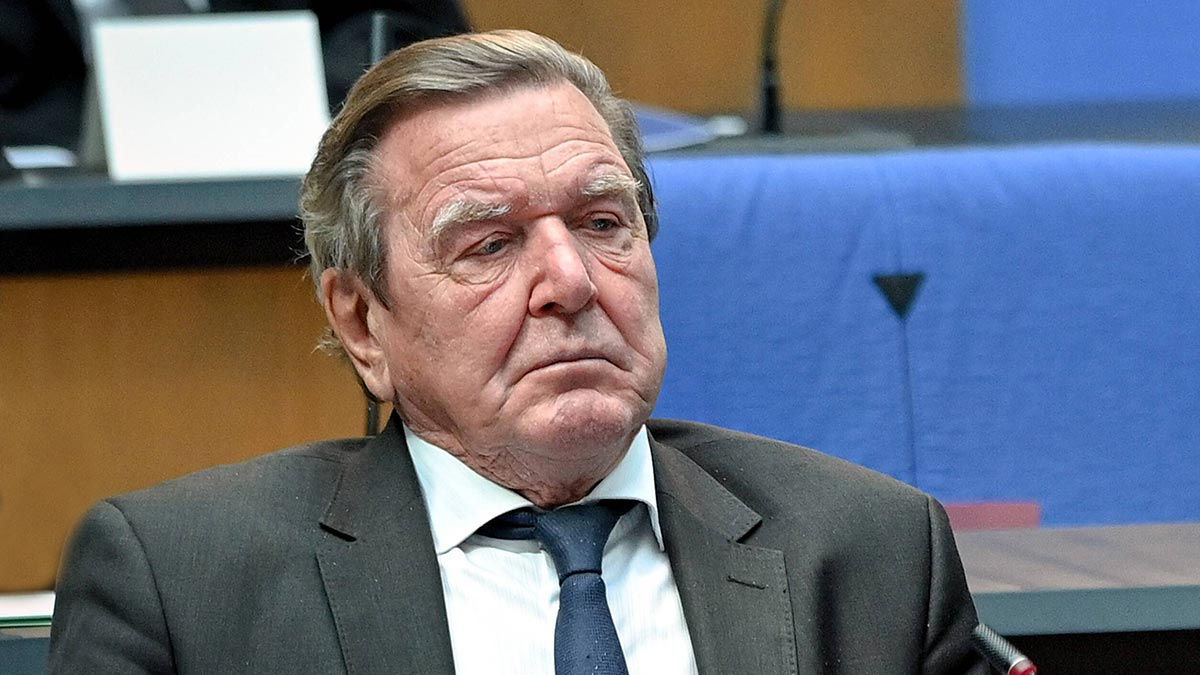 Шредера официально выдвинули в совет директоров "Газпрома".