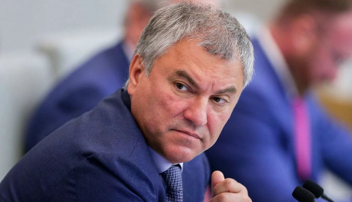 Володин сообщил о составлении в РФ списков выезжающих за границу.