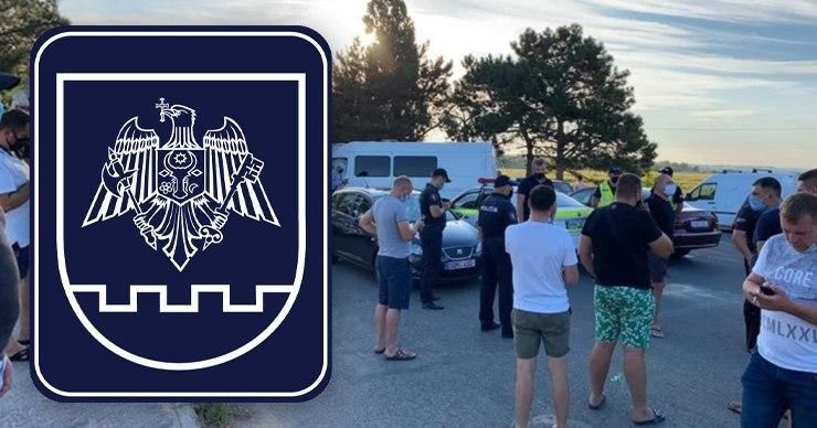 После вмешательства полиции трасса была разблокирована. 