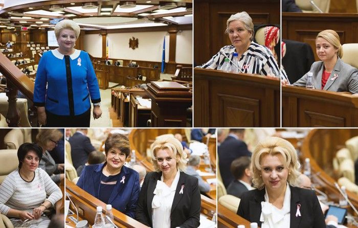 Schimbare în Parlament: Deputatele, cu panglici roz la piept. Motivul. Foto: unimedia