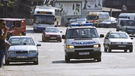 Accident cu o ambulanţă care transporta o femeie gravidă în Chişinău. Foto: publika.md