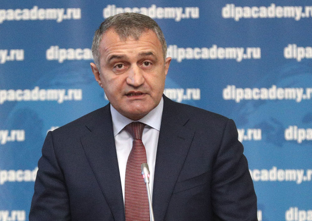Президент Южной Осетии Анатолий Бибилов.
