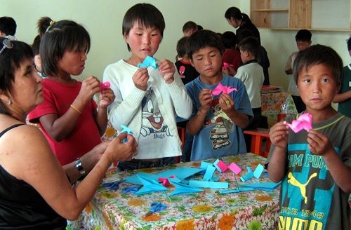În Mongolia, creșterea explozivă a numărului de nașteri a determinat o aglomerare a grădinițelor. 