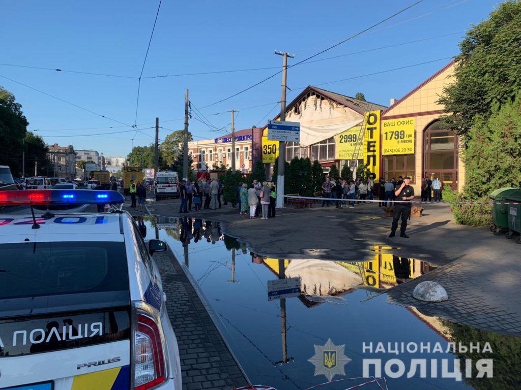 Семьям погибших в «Токио Стар» в Одессе выплатят по 100 тысяч гривен.