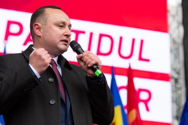 Исполнительный секретарь Партии социалистов Влад Батрынча.