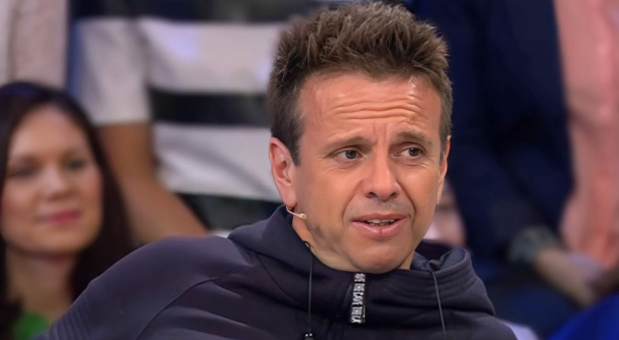 Cântărețul Andrei Gubin suferă de o boală gravă: Se deplaseze cu dificultate.