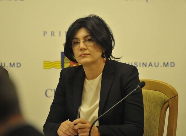 Раду заявила, что готова уйти, если Киртоакэ вернется. Фото: protv.md.
