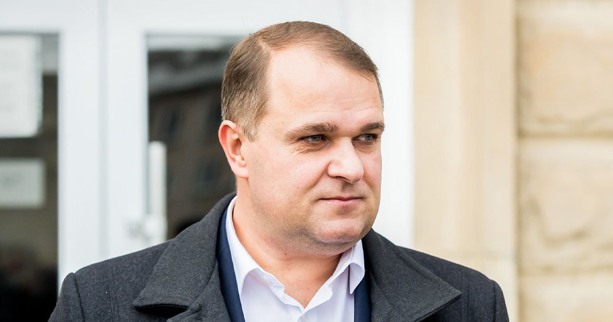 Nesterovschi atacă statul în instanță pentru a i se plăti salariul de parlamentar.