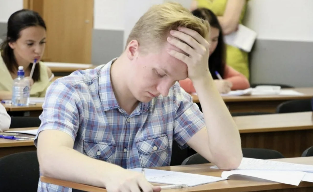 Еще 916 кандидатов сдали БАК: общий показатель вырос до 81,78%.