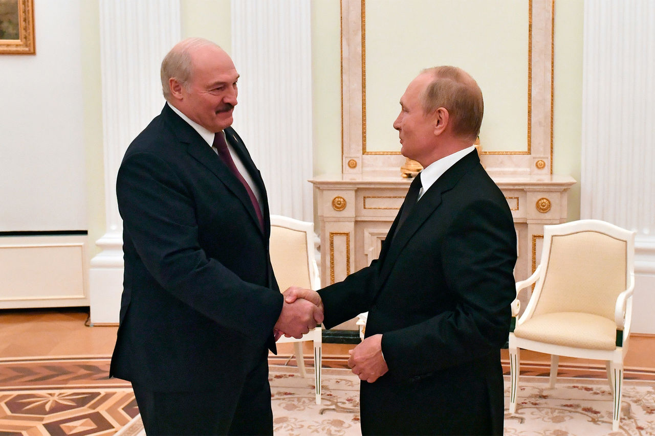 Лукашенко рассказал, о чем до ночи говорил на встрече с Путиным.