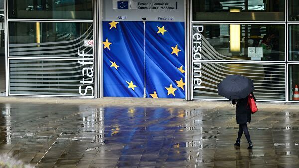 Эксперт оценил последствия пандемии для экономики Евросоюза.