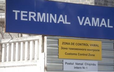 Toate posturile vamale din Moldova, inclusiv cel de la Leuşeni, şi-au sistat activitatea.