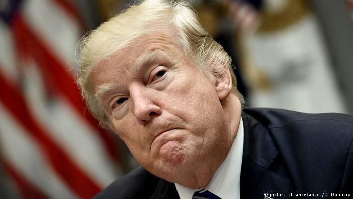 Preşedintele american Donald Trump a scăzut cu 222 de locuri în topul Forbes.