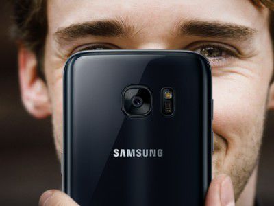 Samsung Galaxy S8 могут выпустить без разъема для наушников.