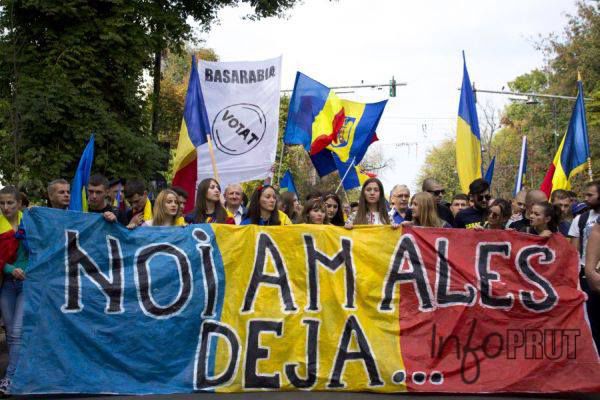 Unirea poate scăpa Rep.Moldova de „vampirii corupţiei”. Foto: infoprut.ro