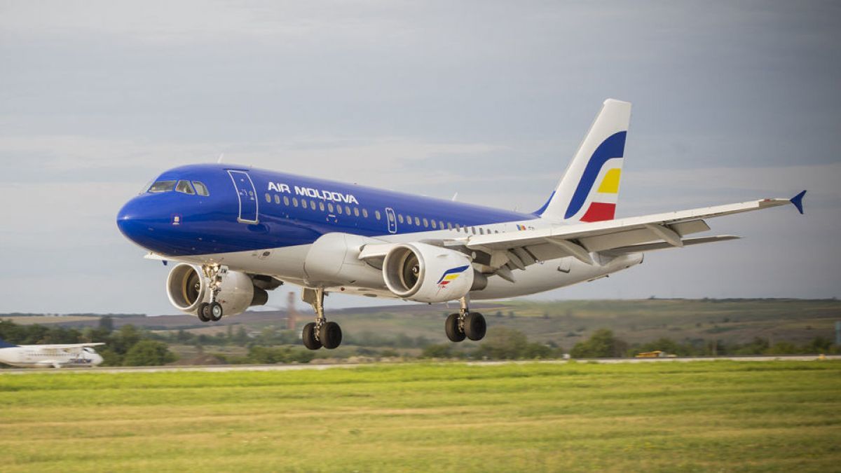 Air Moldova объявила о переносе двух рейсов на 2021 год.
