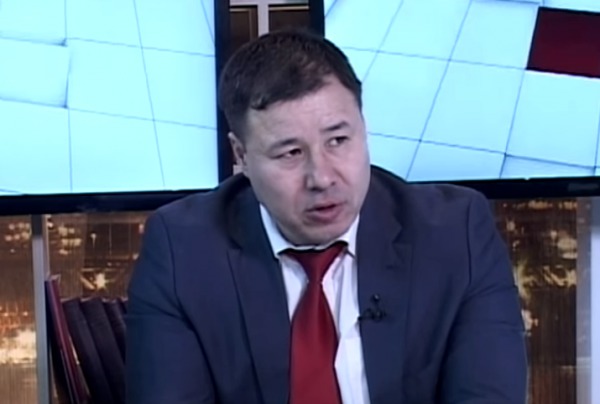 По мнению социалиста, осенью в Молдове скорее всего состоятся досрочные парламентские выборы.