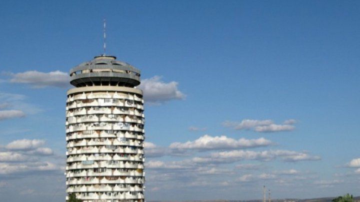 Столичное здание "Ромашка" названо самым некрасивым в мире.