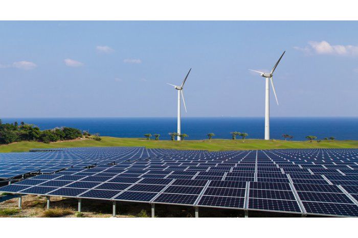 Intră în vigoare noua lege privind energia regenerabilă