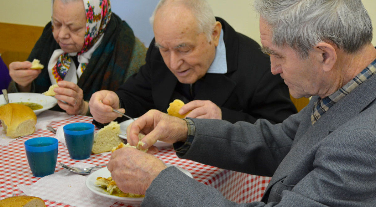 În mileniul al treilea, fiecare al 12-lea moldovean suferă de foame. Foto: casaprov.org