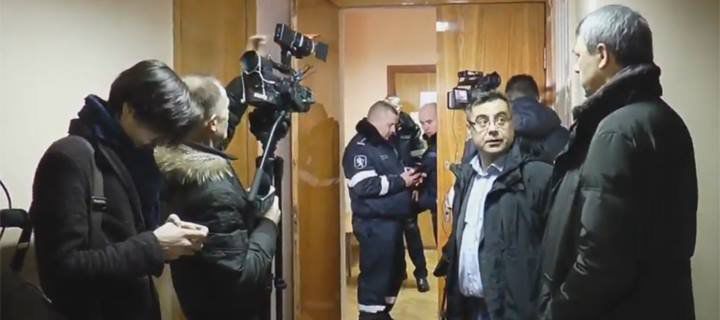 Власти пытаются не дать Усатому руководить партией и Бельцами.