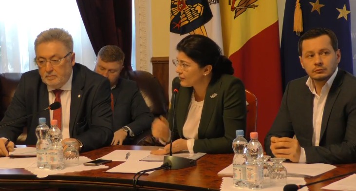 Раду потребовала отставки главы предприятия «Городской автобусный парк».