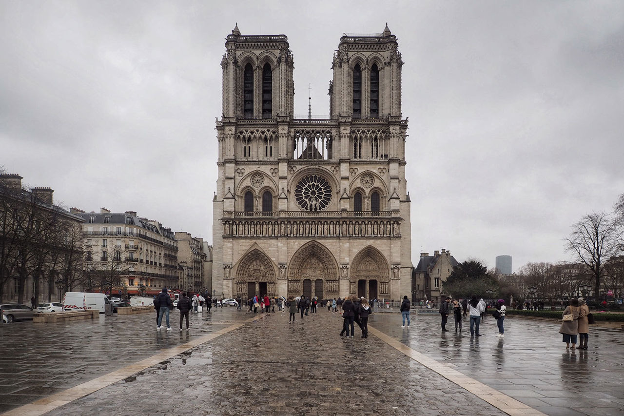 Peste 11 milioane de vizitatori la Notre-Dame în primul an după restaurare.