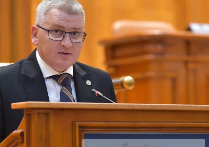 România: Parlamentarul care a stat trei ore în greva foamei. Foto: digi24.ro