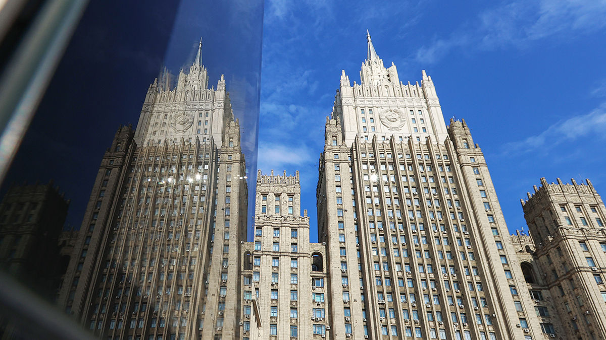 В Москве готовят ответ на сокращение российской дипмиссии в Молдове.