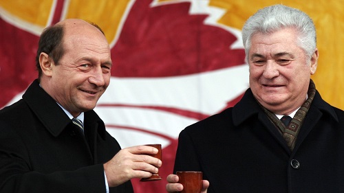 Бэсеску предупредил Европейский союз, что к власти в Молдове могут вернутья коммунисты.