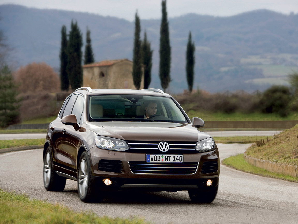 În urma verificărilor s-a constatat că autoturismul figurează drept furat din Italia, din septembrie 2013.